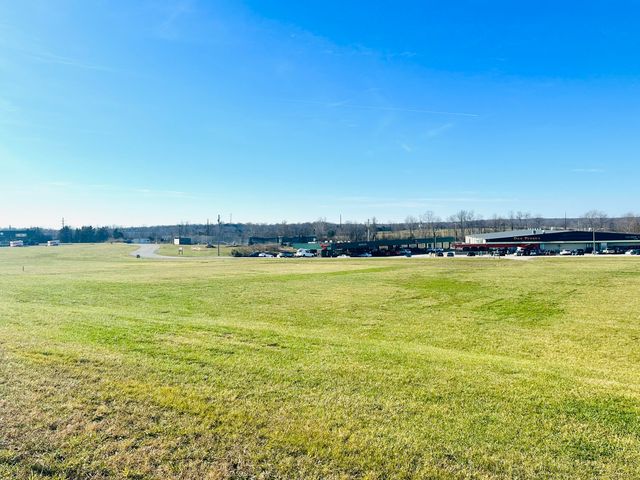 14 Eagle Lake Drive, Lawrenceburg, KY 40342