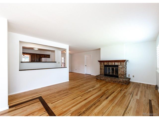 1118 Chambers Dr, Colorado Springs, CO 80904