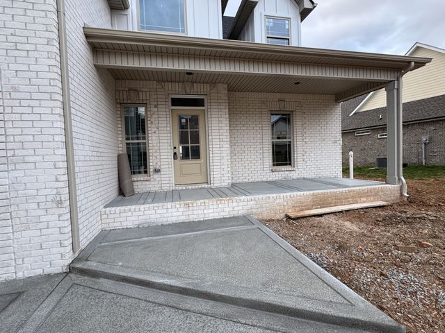 526 Foxglove Ln, Clarksville, TN 37043