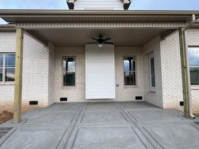 526 Foxglove Ln, Clarksville, TN 37043