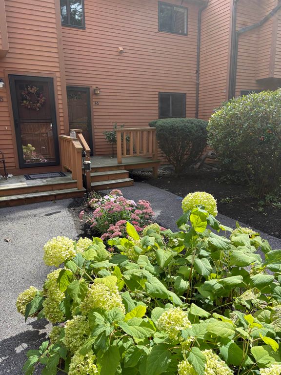 Image 2 of property listing at 46 Dunvegan Woods Drive # 46, Hampton, NH 03842