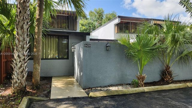 6439 Lemon Tree Lane, Miami Lakes, FL 33014