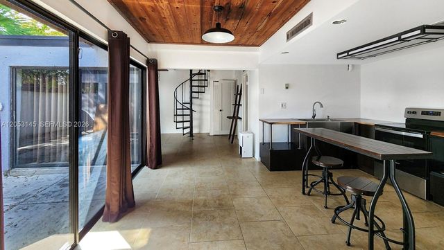 6439 Lemon Tree Lane, Miami Lakes, FL 33014