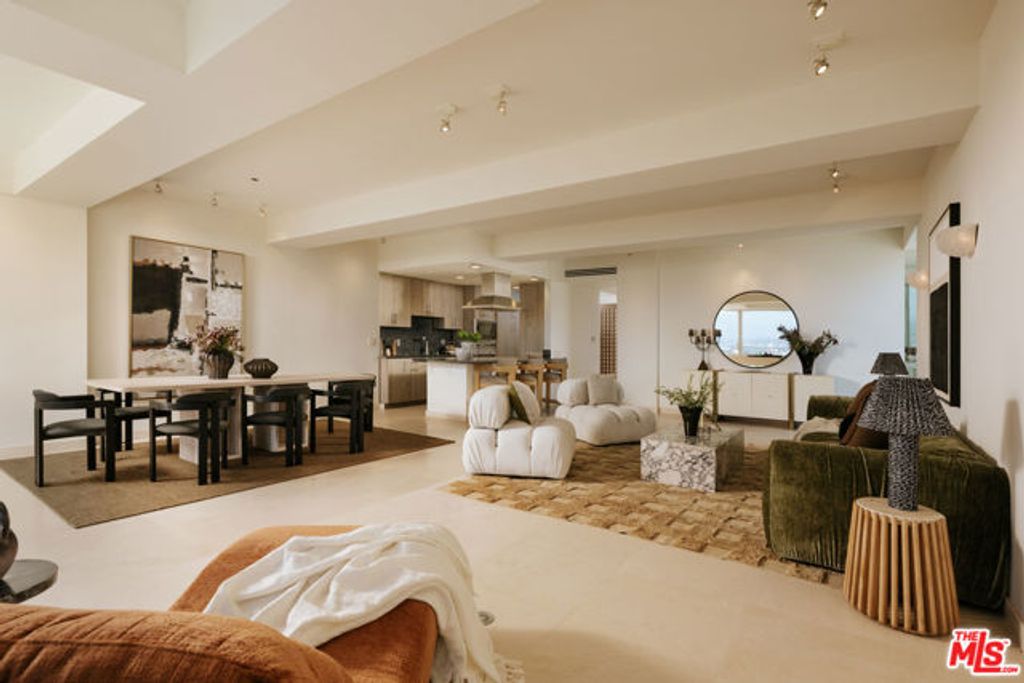 2222 Avenue Of The Stars 1404, Los Angeles, CA 90067
