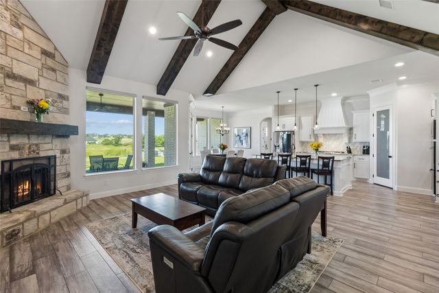 1107 Pioneer Crossing, Weatherford, TX 76088
