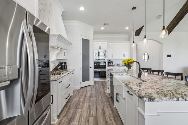 1107 Pioneer Crossing, Weatherford, TX 76088