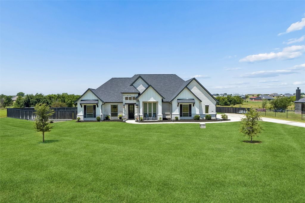 1107 Pioneer Crossing, Weatherford, TX 76088