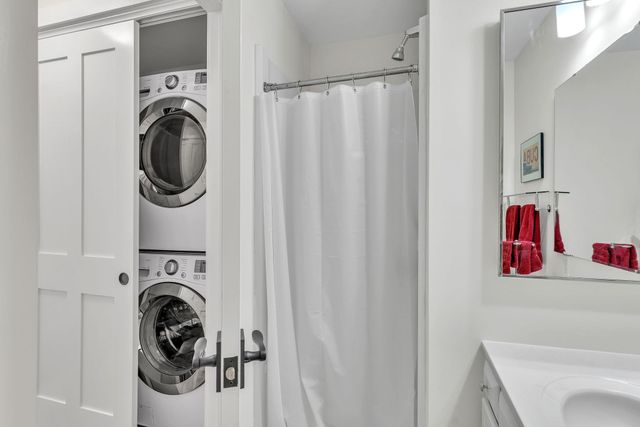 545 S Prospect St Unit 20, Burlington, VT 05401