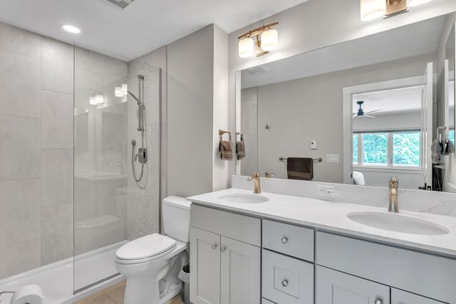 545 S Prospect St Unit 20, Burlington, VT 05401