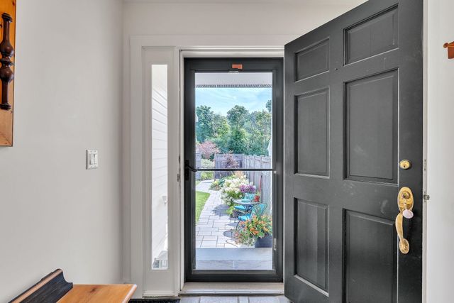 545 S Prospect St Unit 20, Burlington, VT 05401
