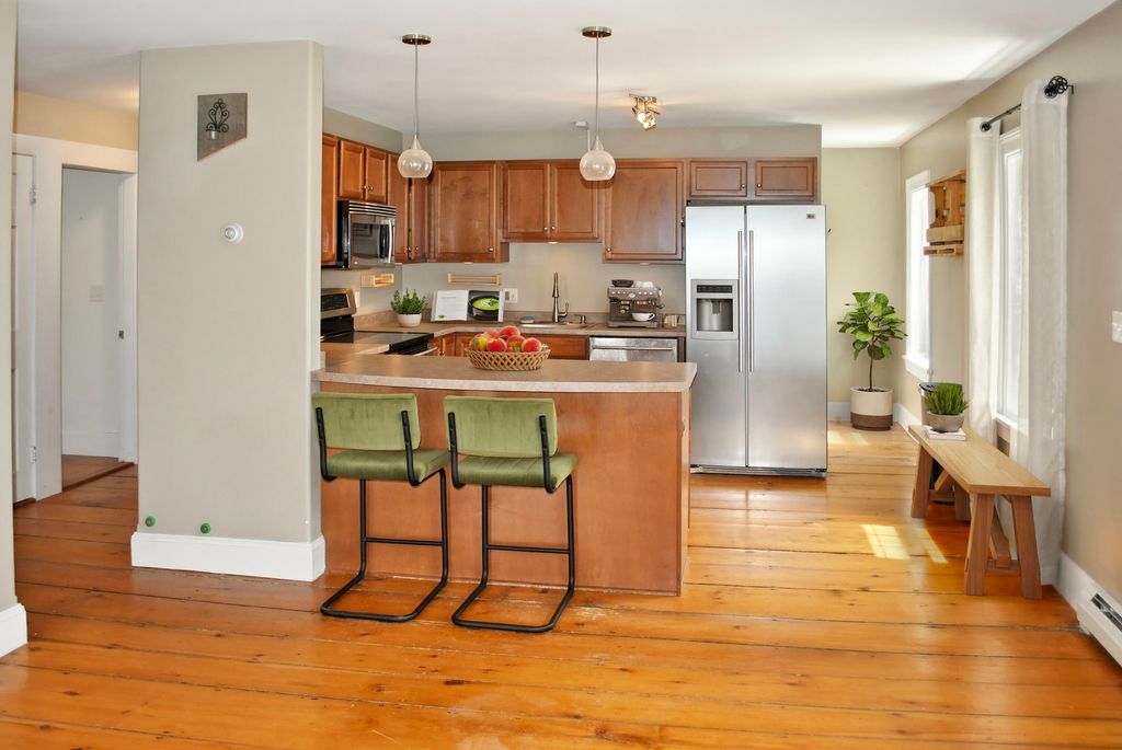 20 Oak Grove Avenue 4, Bath, ME 04530 — photo 2