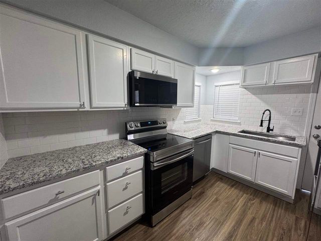 1905 NW Taft Ave, Lawton, OK 73507