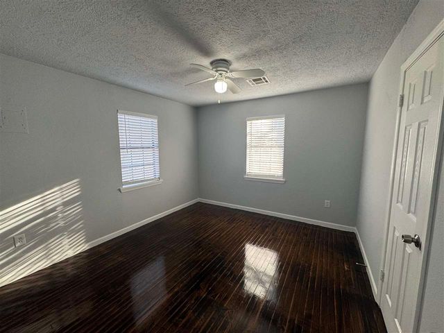 1905 NW Taft Ave, Lawton, OK 73507