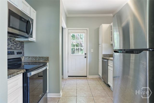 3227 Cedar Street, Savannah, GA 31404