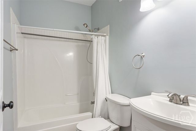 3227 Cedar Street, Savannah, GA 31404