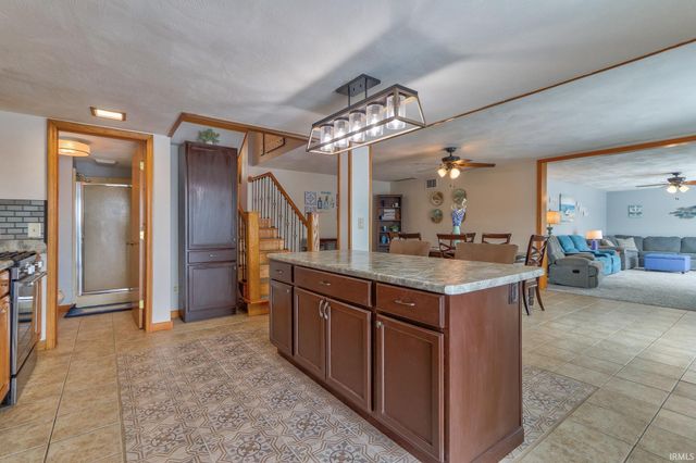 615 S Ski Circle, Santa Claus, IN 47579