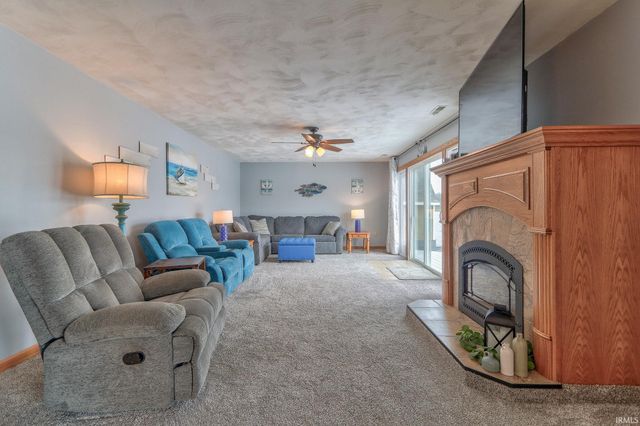 615 S Ski Circle, Santa Claus, IN 47579