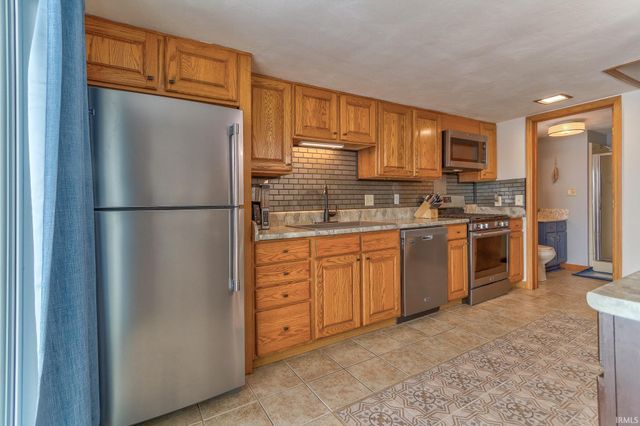 615 S Ski Circle, Santa Claus, IN 47579
