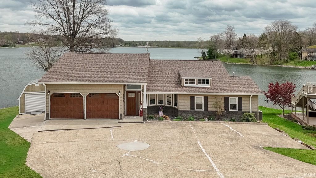 615 S Ski Circle, Santa Claus, IN 47579