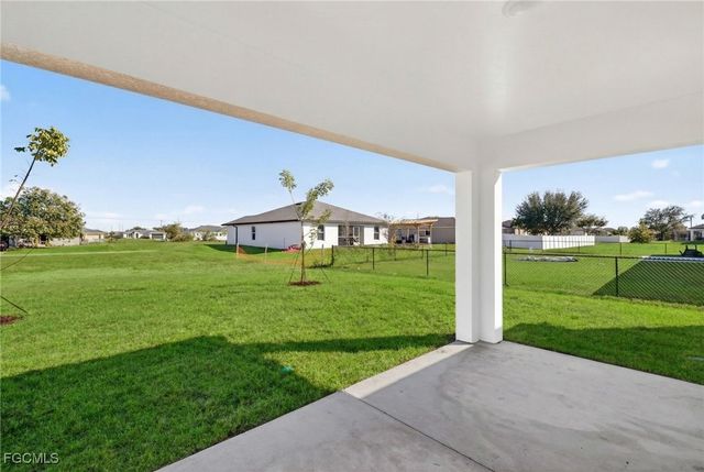 1227 NW 15th PL, Cape Coral, FL 33993