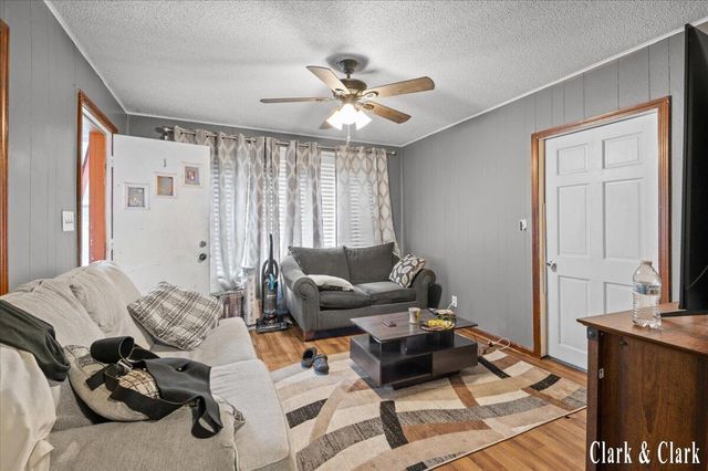720 Hill Avenue, Muskegon, MI 49442