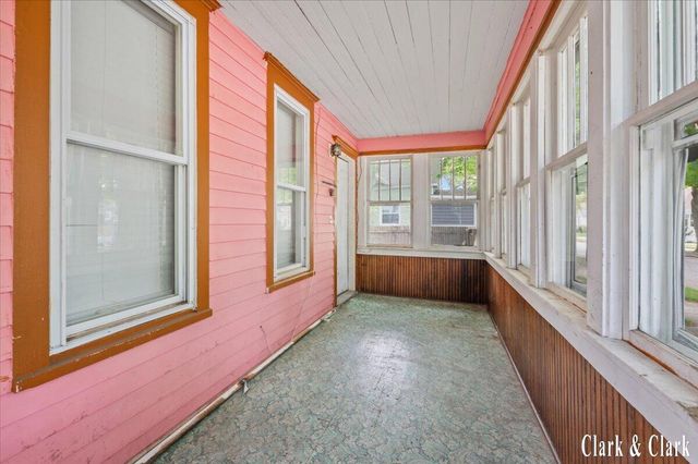 720 Hill Avenue, Muskegon, MI 49442