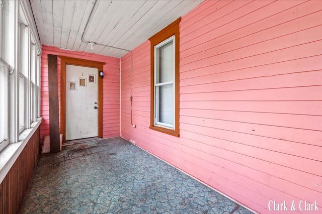 720 Hill Avenue, Muskegon, MI 49442