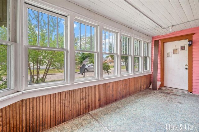 720 Hill Avenue, Muskegon, MI 49442