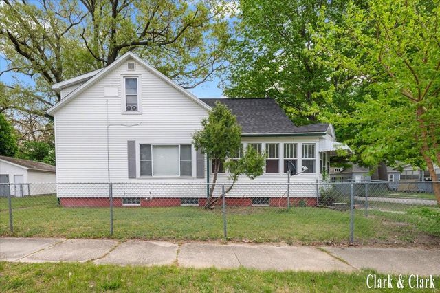 720 Hill Avenue, Muskegon, MI 49442