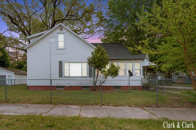 720 Hill Avenue, Muskegon, MI 49442