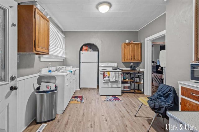 720 Hill Avenue, Muskegon, MI 49442