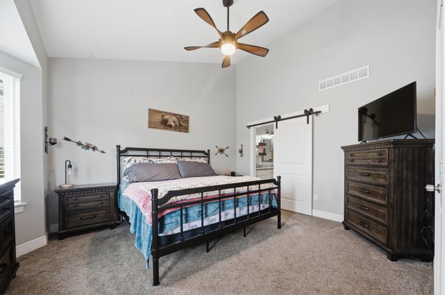 6410 S Jade Ct, Derby, KS 67037