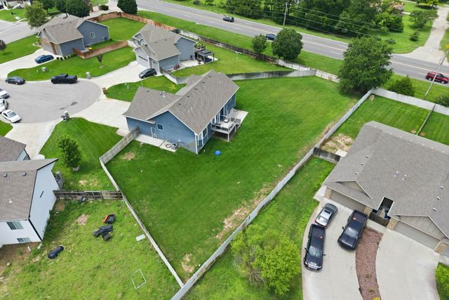 6410 S Jade Ct, Derby, KS 67037
