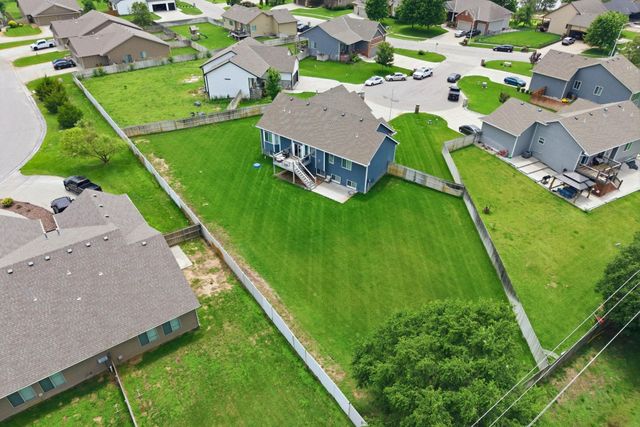 6410 S Jade Ct, Derby, KS 67037