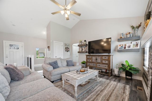 6410 S Jade Ct, Derby, KS 67037