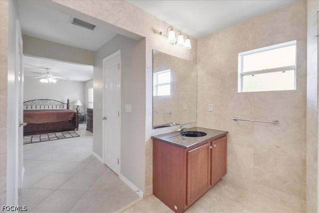 8141 Liriope LOOP, Lehigh Acres, FL 33972