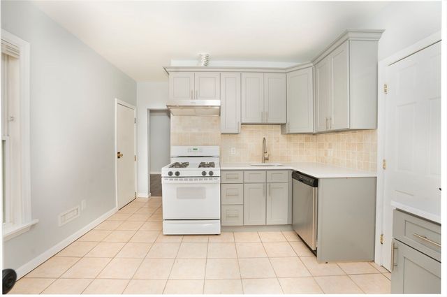 46 Wyllis Ave 2, Everett, MA 02149