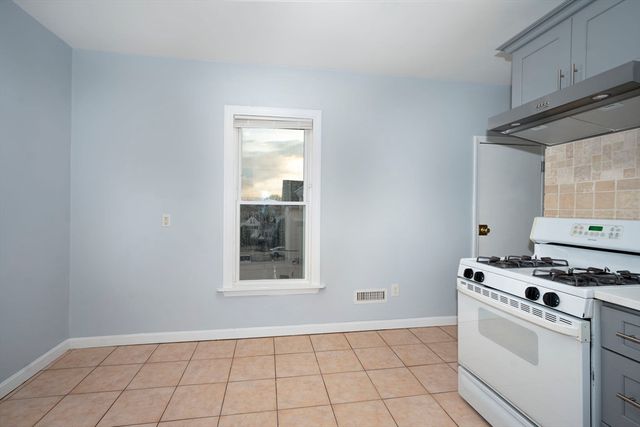 46 Wyllis Ave 2, Everett, MA 02149