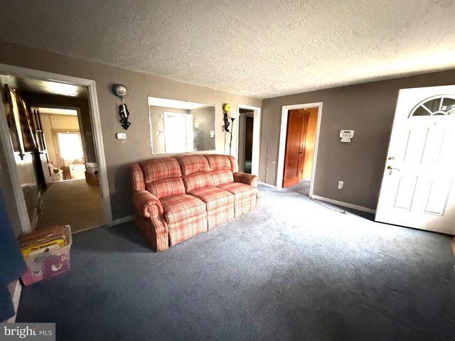 125 SIXTH AVE, Carneys Point, NJ 08069