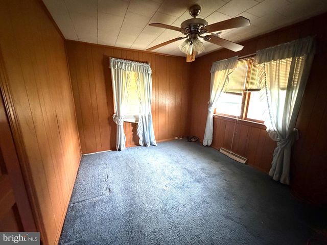 125 SIXTH AVE, Carneys Point, NJ 08069