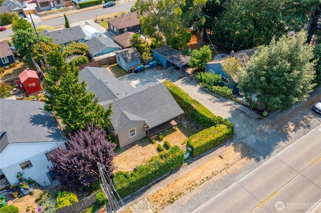 9802 35th Avenue SW, Seattle, WA 98126