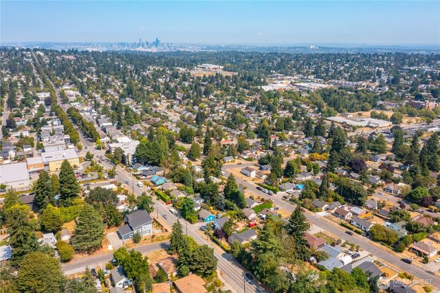 9802 35th Avenue SW, Seattle, WA 98126