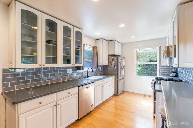 9802 35th Avenue SW, Seattle, WA 98126
