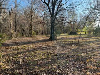 2799 Double Springs Road, Fayetteville, AR 72704