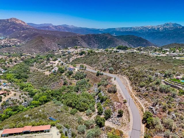 Via Viejas Oeste, Alpine, CA 91901