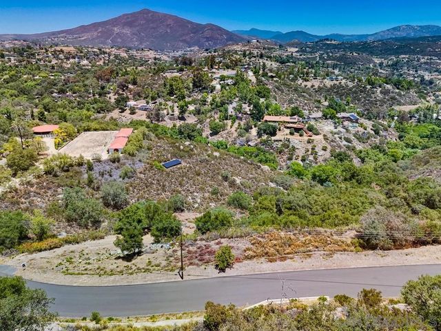 Via Viejas Oeste, Alpine, CA 91901