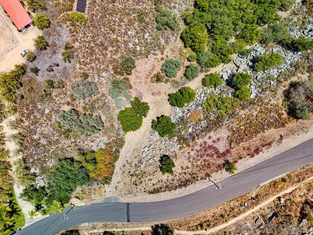 Via Viejas Oeste, Alpine, CA 91901