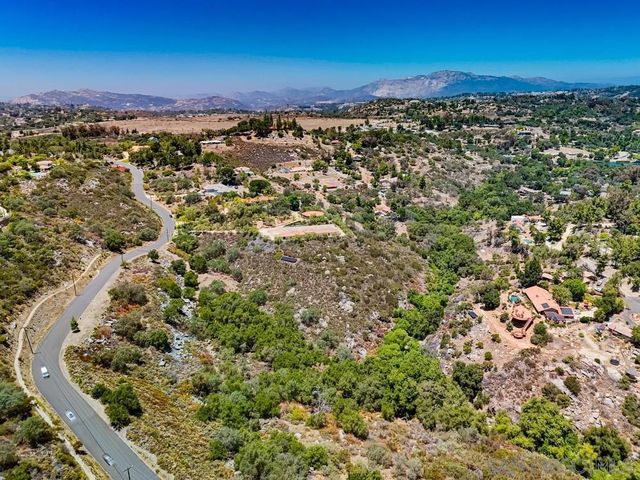 Via Viejas Oeste, Alpine, CA 91901