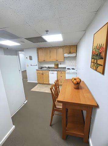 475 Commonwealth Avenue G3, Boston, MA 02215