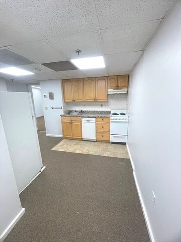 475 Commonwealth Avenue G3, Boston, MA 02215